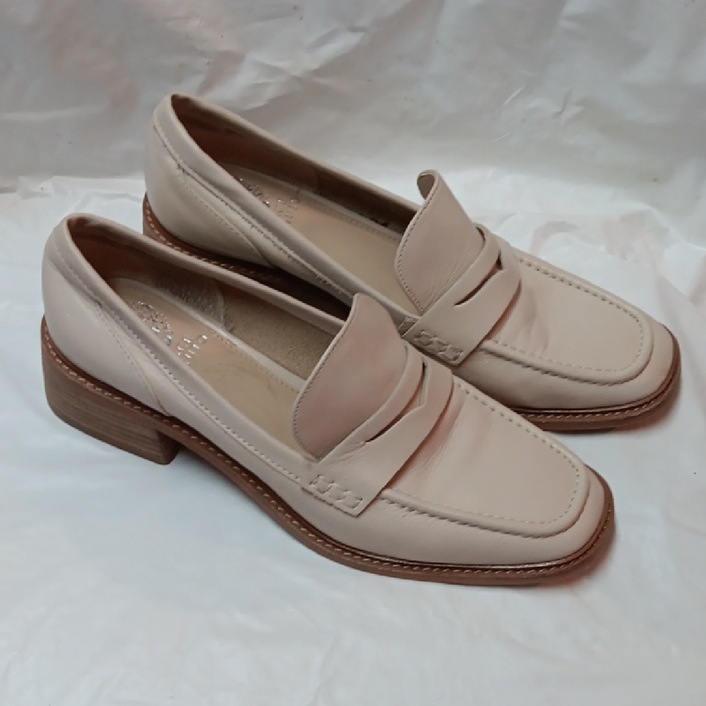 Vince Camuto Elegant Cream Block Heel Loafers for Women Size 9M